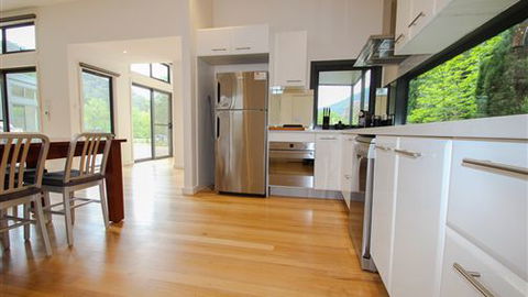 The BASE Luxury Villas - Tourism Canberra 1