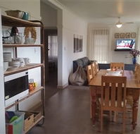 Lakeside Vista Holiday House - Tourism Canberra