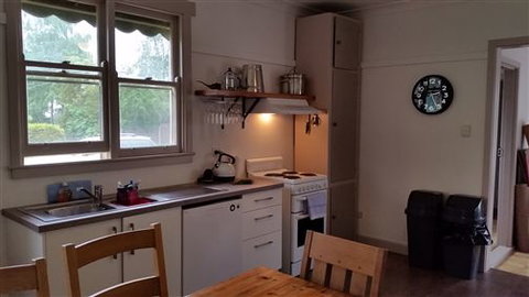 Lakeside Vista Holiday House - Tourism Canberra 1