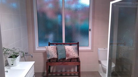Lakeside Vista Holiday House - Tourism Canberra 6