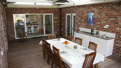Cabarita Lodge - Tourism Canberra 1