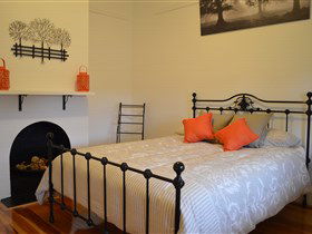 Agnes Cottage Bed And Breakfast - Tourism Canberra 1