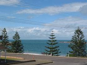 Beachcomber At Port Elliot - Tourism Canberra 0