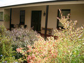 Cotton Palm Cottage - Tourism Canberra 0