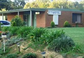 1st T Motel - Tourism Canberra 2