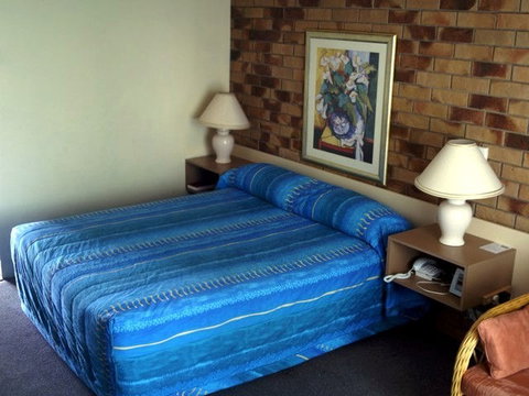 AAA Lancaster Court Motel - Tourism Canberra 0