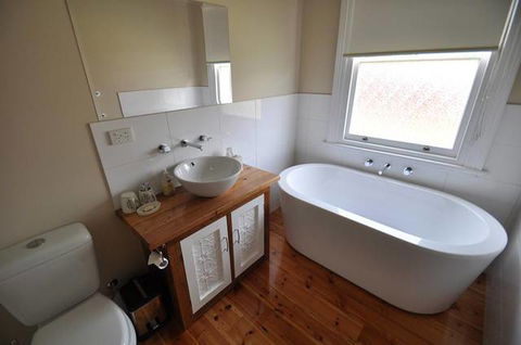 Ain Garth Self Catering Accommodation - Tourism Canberra 4