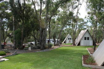 A-Line Holiday Village - Tourism Canberra 1