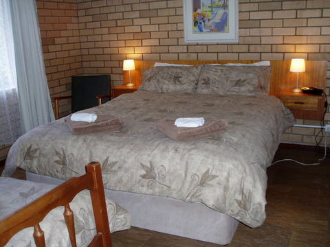 Augusta Escape - Tourism Canberra 0