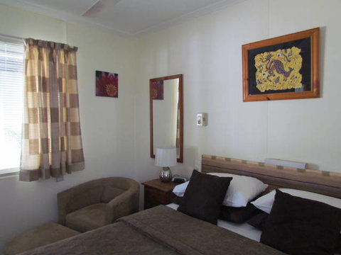 Ayr Max Motel - Tourism Canberra 0