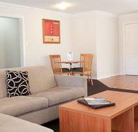 Best Western Charles Sturt Suites  Apartments - Tourism Canberra