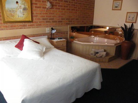BEST WESTERN Colonial Motor Inn Bairnsdale - Tourism Canberra 2