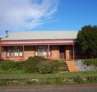 Bott's Beach Retreat - Tourism Canberra