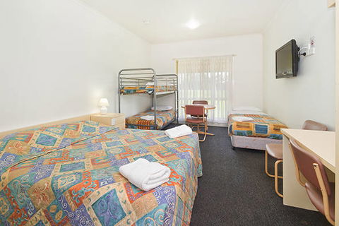 Carrum Downs Motel - Tourism Canberra 0