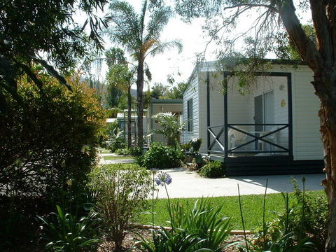 Coastal Palms Holiday Park - Tourism Canberra 0