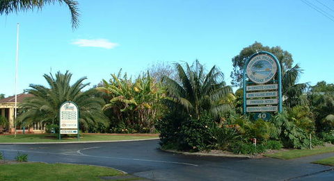 Coastal Palms Holiday Park - Tourism Canberra 2