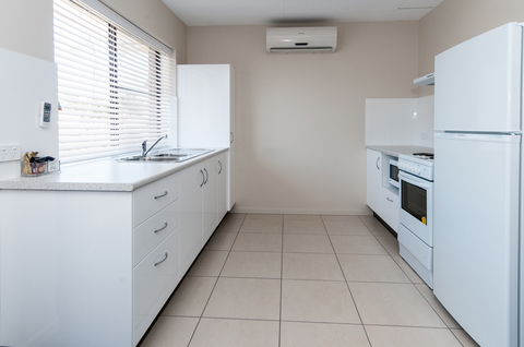 Comfort Inn & Suites Robertson Gardens - Tourism Canberra 3