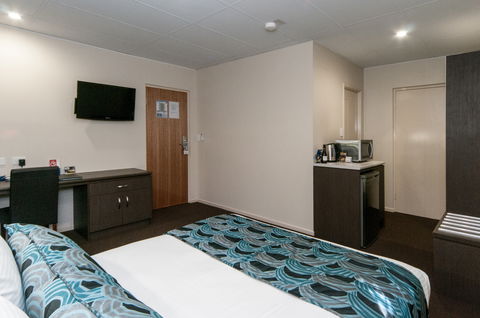 Comfort Inn & Suites Robertson Gardens - Tourism Canberra 8