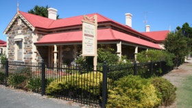 Trafalgar Premium Vintage Suites - Tourism Canberra 4