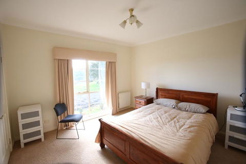 Farm Accommodation - Tourism Canberra 9