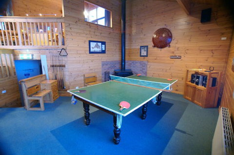 Shepparton Alpine Club - Tourism Canberra 3