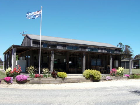 Mansfield Holiday Park - Tourism Canberra 7