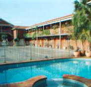 Courtyard Motor Inn - Tourism Canberra