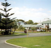 Dolphin Lodge - Tourism Canberra