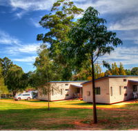 Fontys Pool Caravan Park and Chalets - Tourism Canberra
