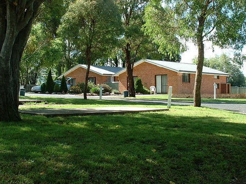 Fossicker Caravan Park - Tourism Canberra 2