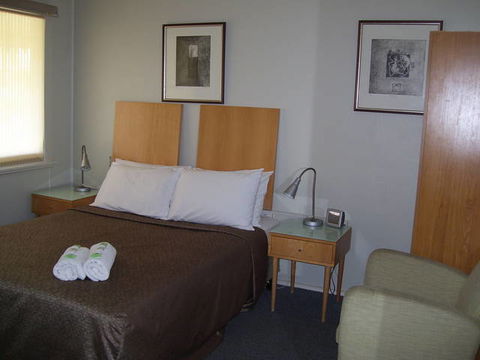 Glenwood Tourist Park And Motel - Tourism Canberra 0