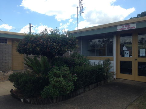 Gympie Caravan Park - Queens Park - Tourism Canberra 3
