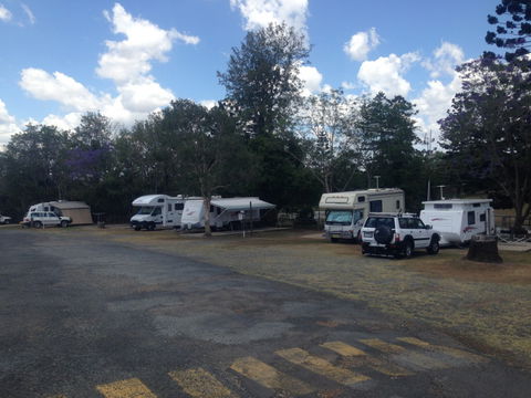 Gympie Caravan Park - Queens Park - Tourism Canberra 4