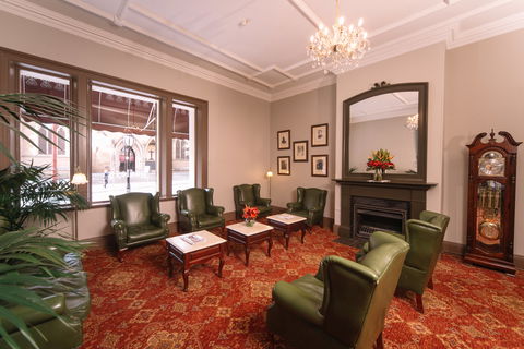 Hadley's Orient Hotel - Tourism Canberra 1