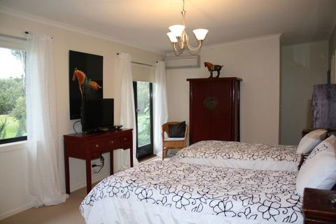 Harmony Bed And Breakfast - Tourism Canberra 5