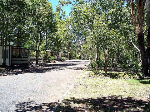 Highway Tourist Village - Tourism Canberra 1
