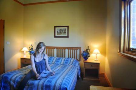 Hotel Victoria - Tourism Canberra 1