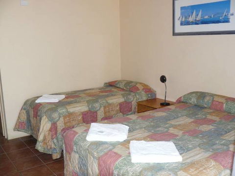 Jurien Bay Hotel Motel - Tourism Canberra 5