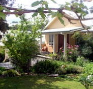 Kemeys Mountain Hideaway - Tourism Canberra