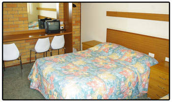 Robinsons Cabin - Tourism Canberra 3