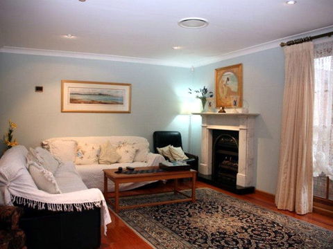 Lavender House B&B - Tourism Canberra 2