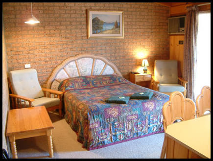 Lightning Ridge Outback Resort & Caravan Park - Tourism Canberra 2