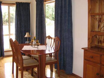Macburn Self Contained Cottages, Dog Friendly - Tourism Canberra 1