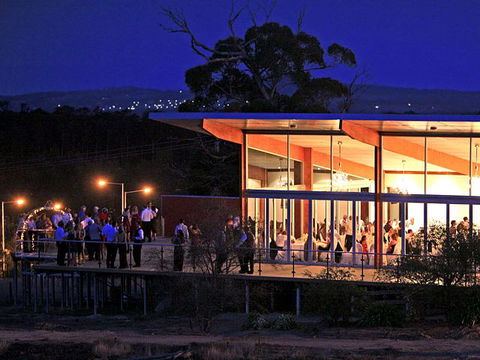 Macedon Ranges Hotel & Spa - Tourism Canberra 3
