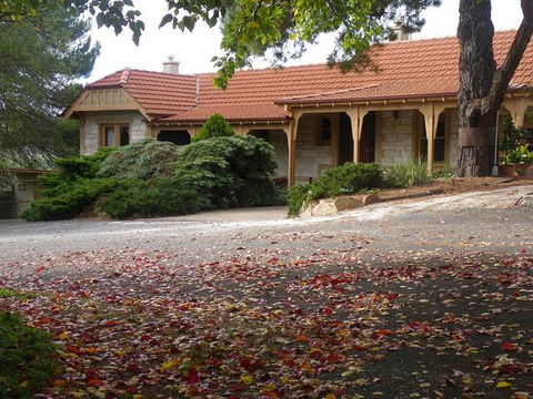 Marble Lodge Bed & Breakfast - Tourism Canberra 1