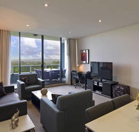 Meriton Serviced Apartments Danks Street Waterloo - Tourism Canberra