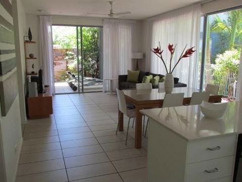Metzo Noosa Resort - Tourism Canberra 4