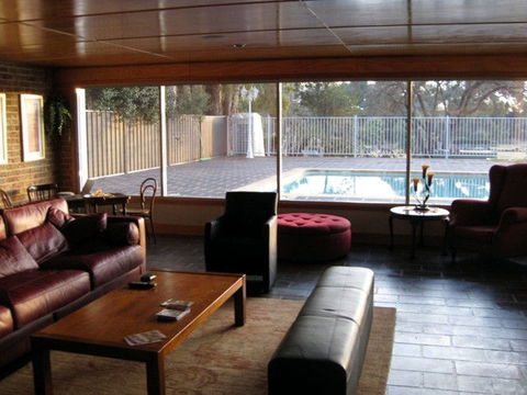 Mudgee's Getaway Cottages - Tourism Canberra 0