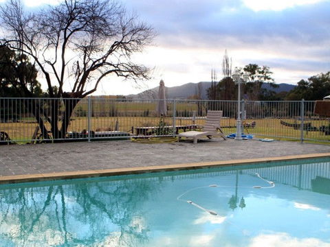 Mudgee's Getaway Cottages - Tourism Canberra 2