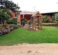 Mulanah Gardens BB Cottages/Wedding Venue - Tourism Canberra